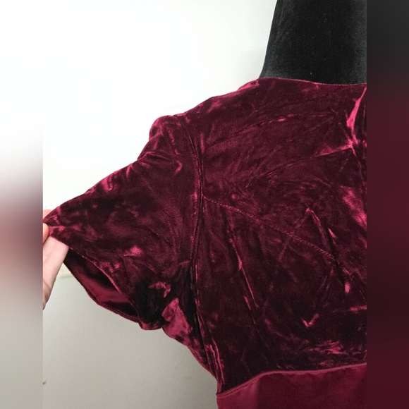 Cachet 20W Burgundy Satin and Velvet Short Sleeved Dress Empire Cherry Girl - Picture 3 of 13